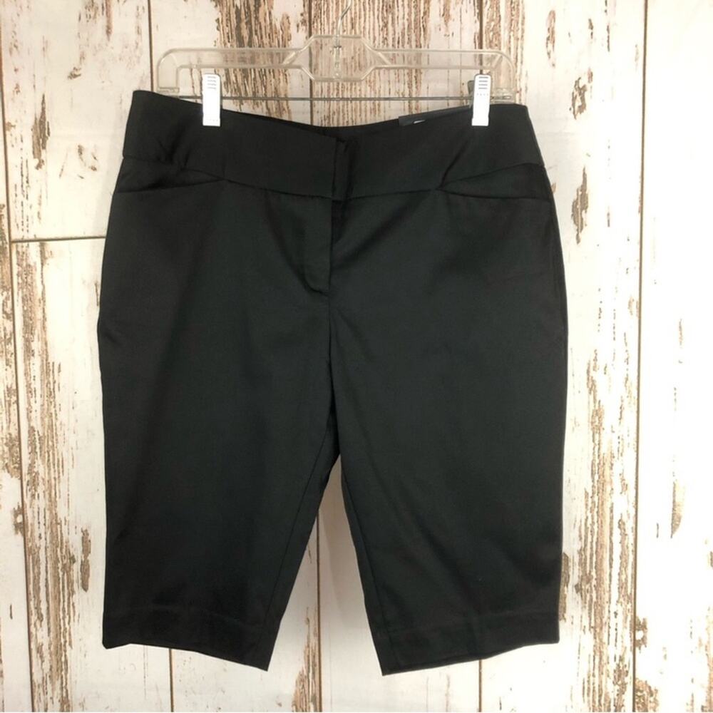 NWT Worthington Shorts, Modern Fit Size 8.